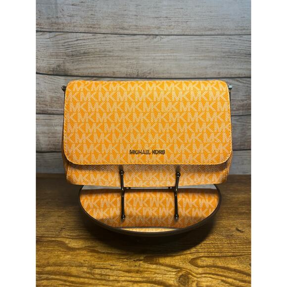 Michael Kors Medium Logo Convertible Crossbody Bag - Picture 1 of 10